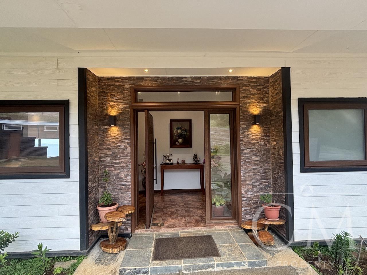 Hermosa casa en Punta Loncoyen, costa,  25 min de Valdivia