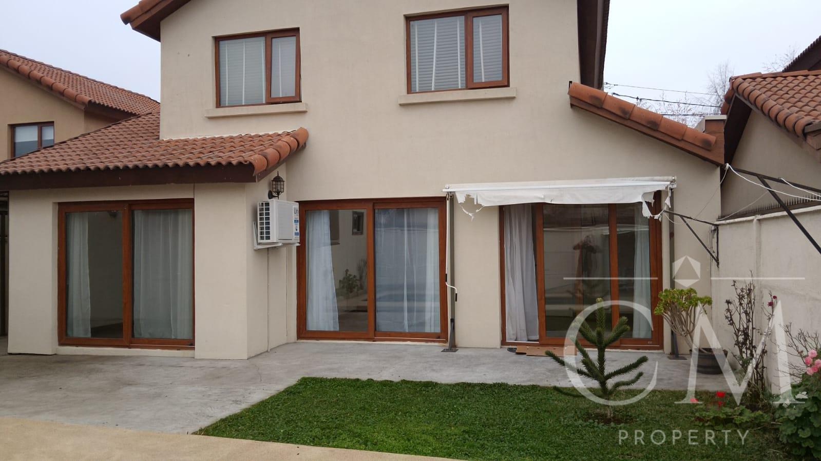 Casa 2 Pisos con Piscina | 3D-3B | Quilamapu, Chillán